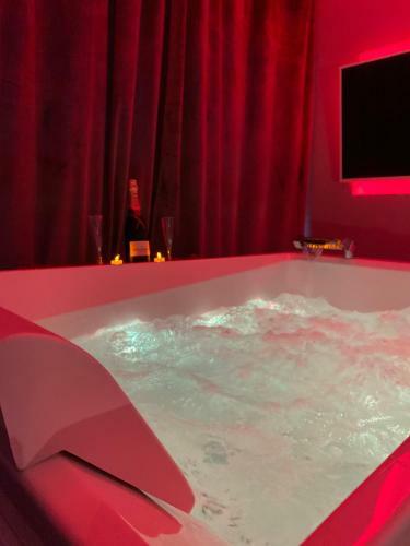 Apartamento Jacuzzi Privatif Spa Tugy