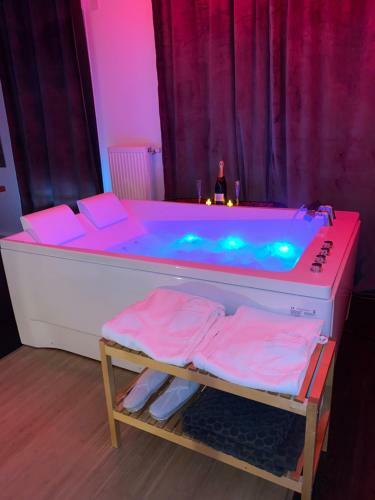 Apartamento Jacuzzi Privatif Spa Tugy