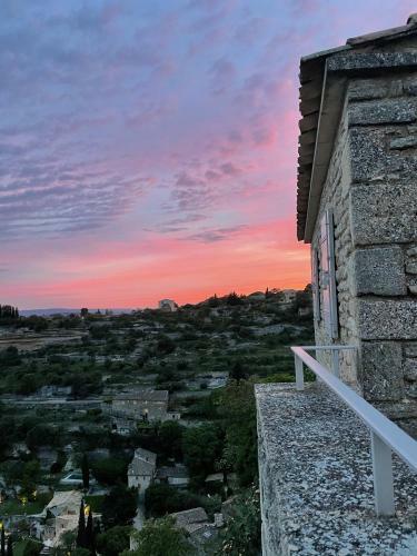 Maison A Gordes Centre 200m2 Terrasse Panoramique