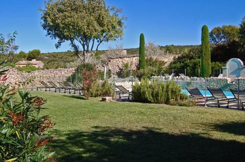 Cypr�s Du Paradis � Gordes