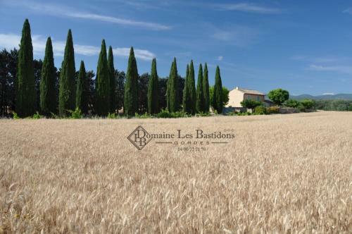 Domaine Les Bastidons