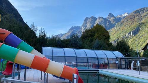 Camping Le Rochetaill�e