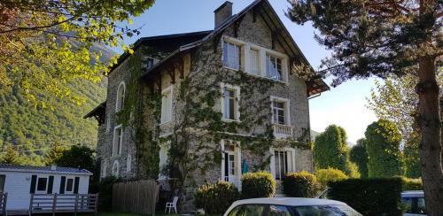 Camping Le Rochetaill�e