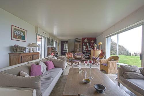 Large Seafront Family Home