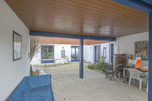 Large Seafront Family Home