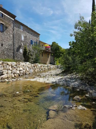 Mas Du Gua " La Maison De Vacances"