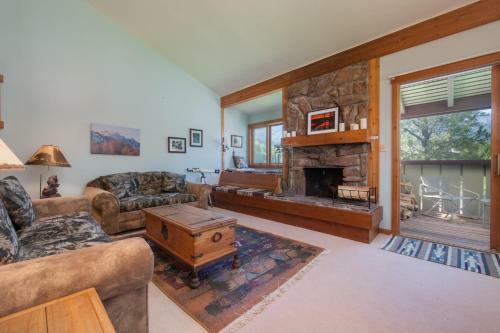 Hotel The Aspens Racquet Club