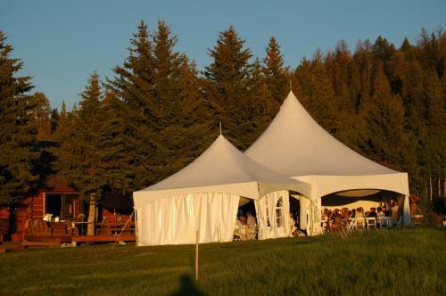 Hotel The Hatchet Resort