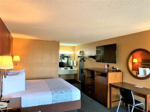Motel America's Best Inn