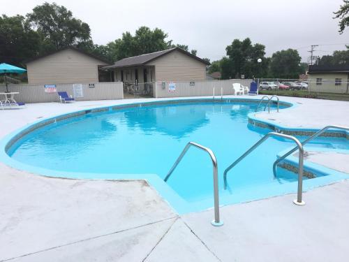 Motel Campus Inn Baraboo
