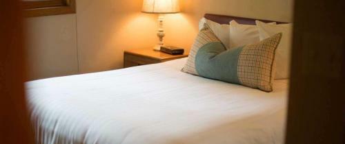 Hotel Somerset Inn & Suites