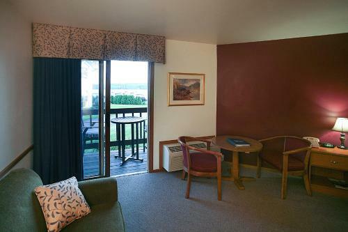 Hotel Pine Grove Resort