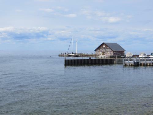 Hotel Pine Grove Resort