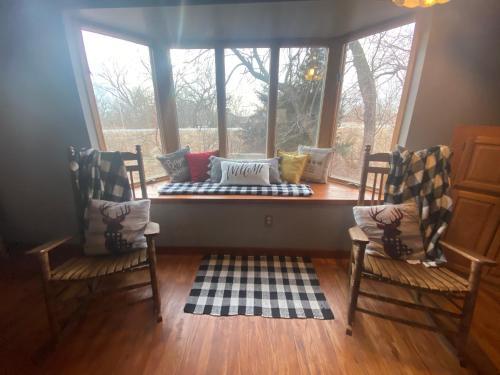 Villa Newly Remodeled Riverfront Cabin In Crane Country