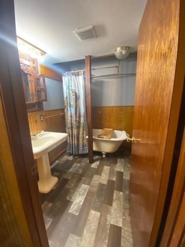 Villa Newly Remodeled Riverfront Cabin In Crane Country