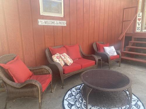 Villa Newly Remodeled Riverfront Cabin In Crane Country