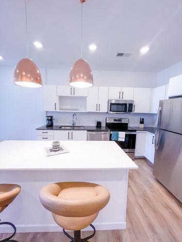 Bright 1bd/1ba Downtown Omaha Apartments