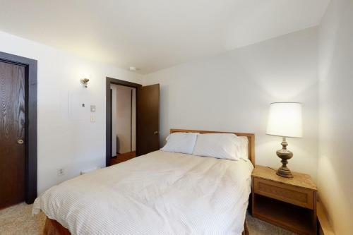 Tahome & Tahoe Place