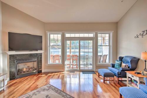 Apartamento Waterfront Getaway With Boat Slip On Alton Bay!