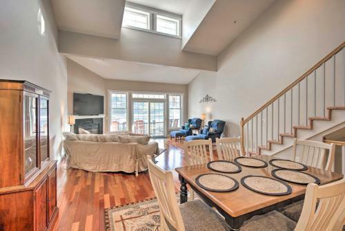 Apartamento Waterfront Getaway With Boat Slip On Alton Bay!