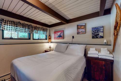 Covered Bridge Chalet