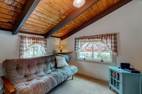 Covered Bridge Chalet
