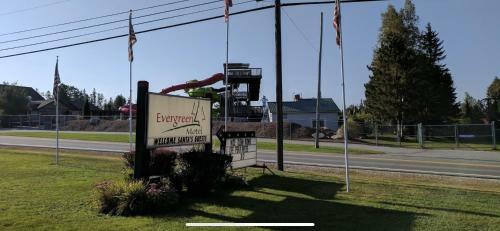 Hotel Evergreen Motel