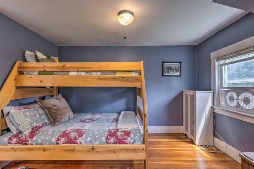 Franconia Escape On Half Acre With Fire Pit And Deck!