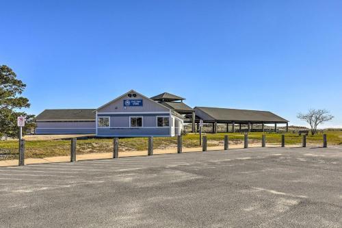 Apartamento Coastal Retreat Hampton Apt Less Than 1 Mi To Beach!