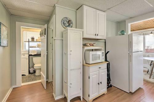 Quaint Hampton Villa - Walk To Beach And Dining