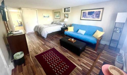 Private Apartment With Kitchen & Laundry In North End