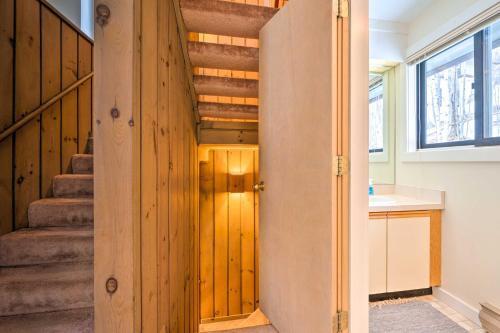 Apartamento Sleek Lincoln Getaway, 7 Mi To Flume Gorge!