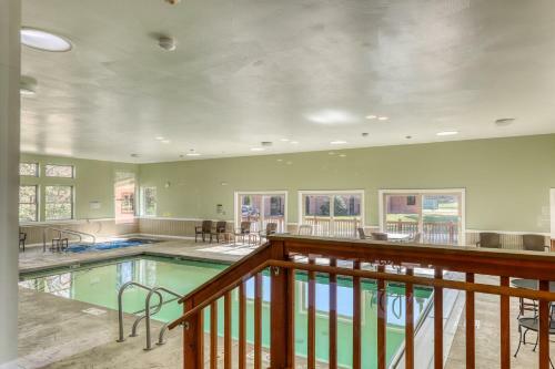 Mountain & Golf Retreat