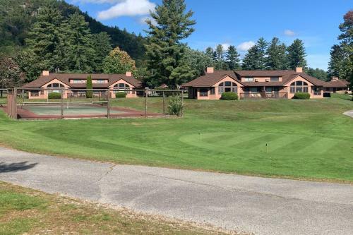Mountain & Golf Retreat