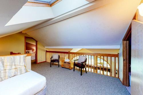 Mountain & Golf Retreat
