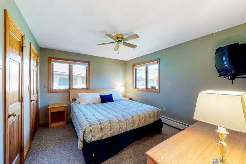 Mountain & Golf Retreat