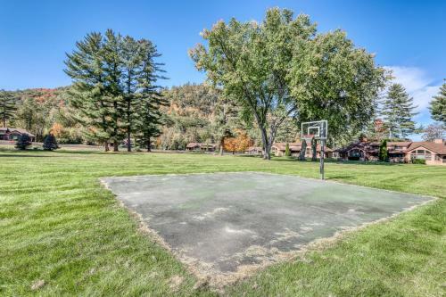 Mountain & Golf Retreat