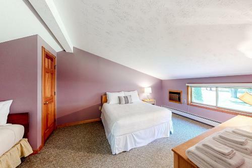 Mountain & Golf Retreat