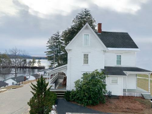 Winnisquam Lake House