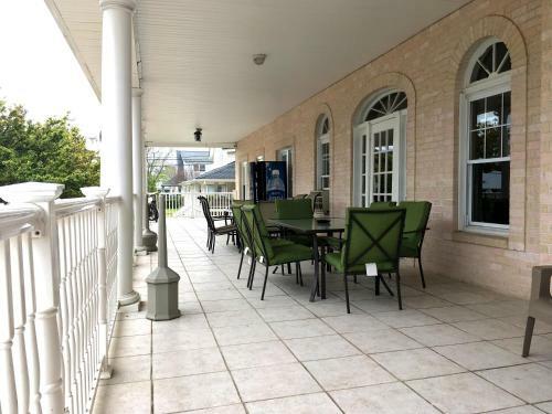 Hotel The Belmar Inn