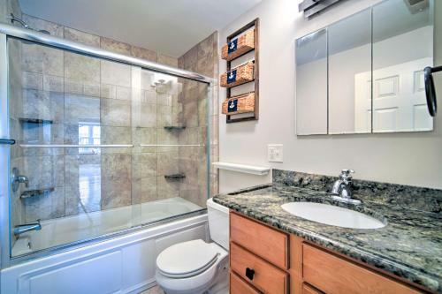 Cape May Quad With Grill - 7 Blocks To Beach!