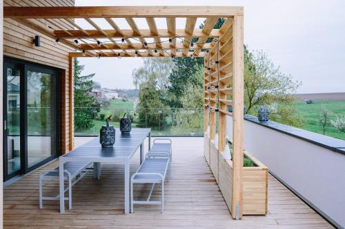 Le Rooftop G�te 2 Ch 8 Pers Terrasse Contact 06614o9ii9