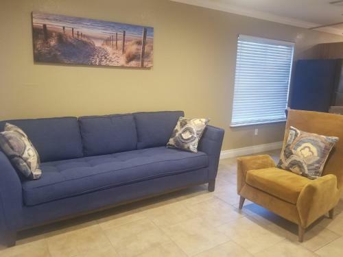 Very Private, Gated, Huge Floorplan, Wifi, Washer&dryer