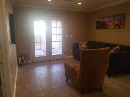 Very Private, Gated, Huge Floorplan, Wifi, Washer&dryer