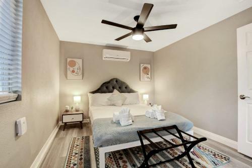 Modern Lockdown At 7br, 4ba, Pool, Spa And Games 31 Days Only