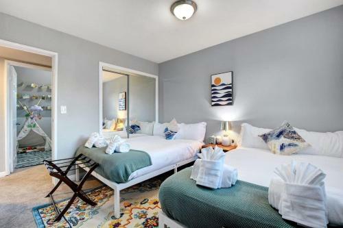 Modern Lockdown At 7br, 4ba, Pool, Spa And Games 31 Days Only
