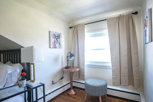 Fabulous Mid Century 4br 3bath House