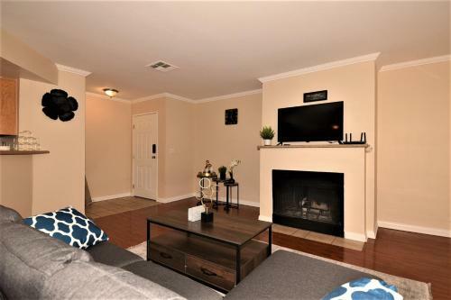Apartamento Lovely 2 Bedroom Condo With Indoor Fireplace