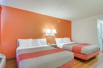 Motel 6 Tacoma South