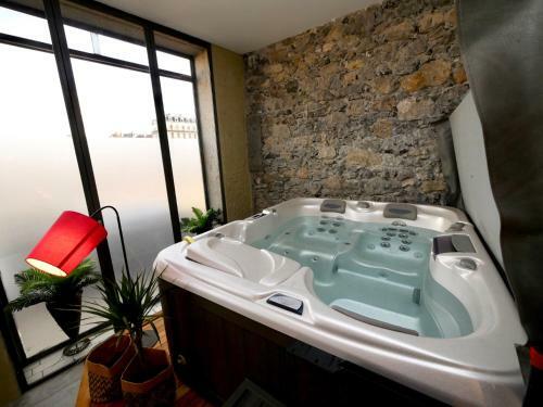 Bed & Breakfast Appartement Spa Privatif Grenoble At Home Spa
